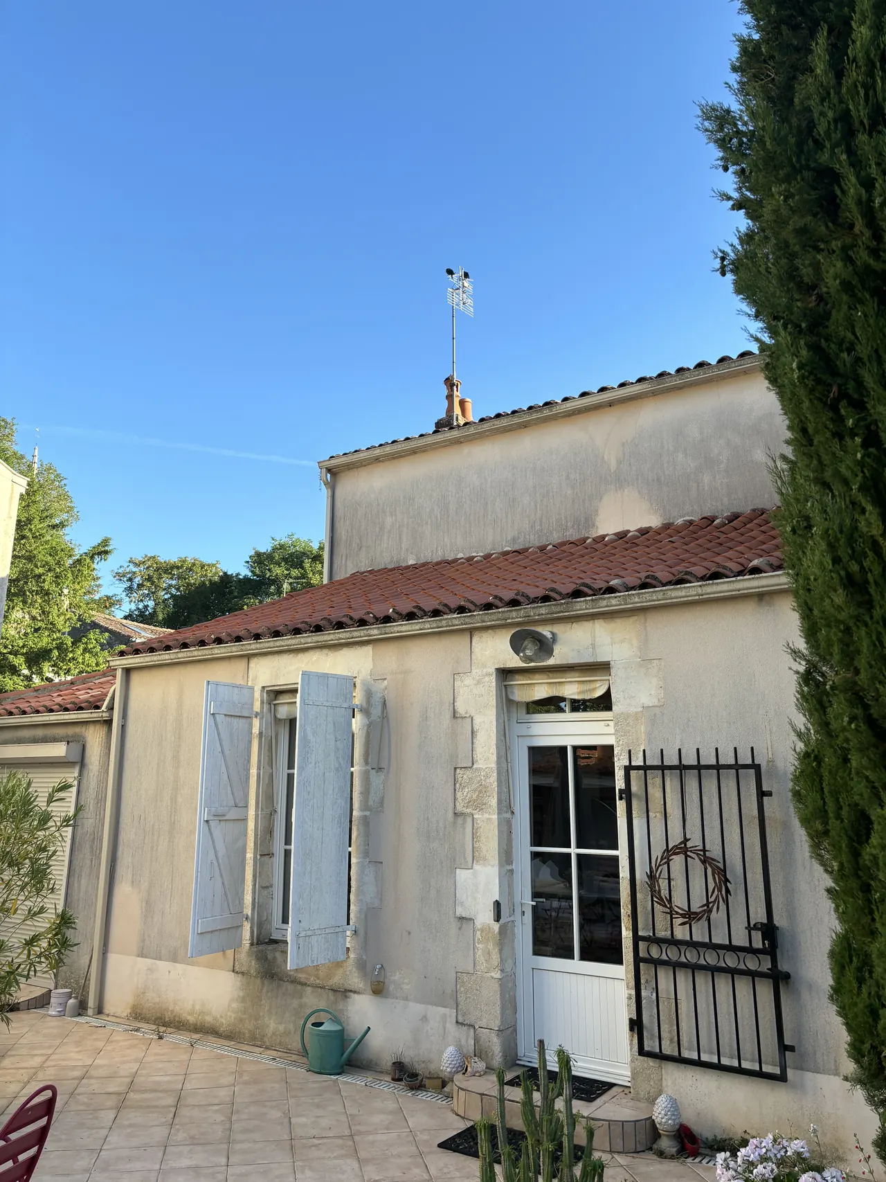 Façade avant travaux de nettoyage